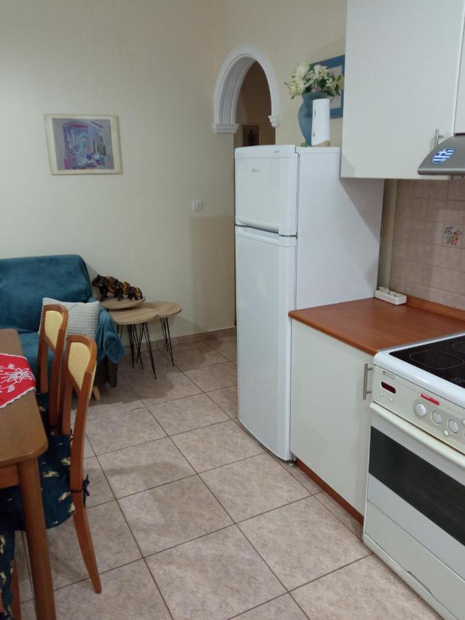 Apartament Sofia'S Garden Néa Péramos Zewnętrze zdjęcie